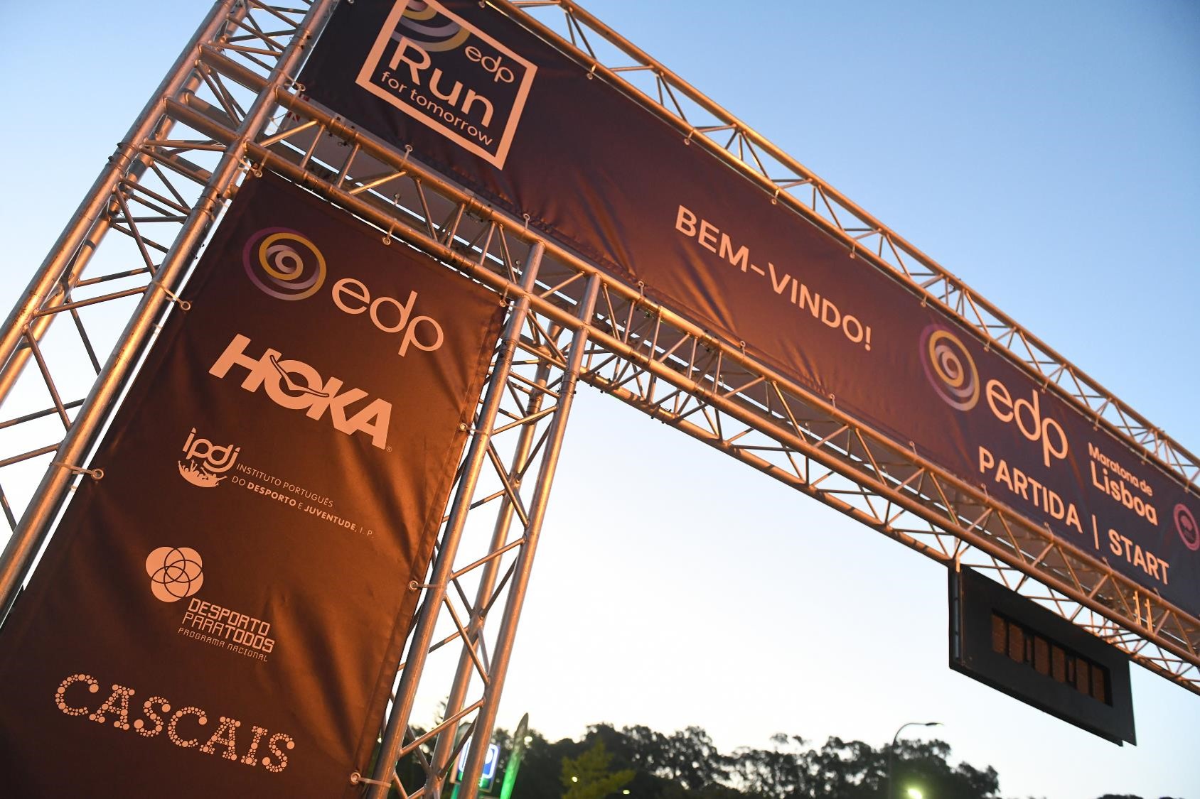 EDP Lisbon Marathon - The Start Line