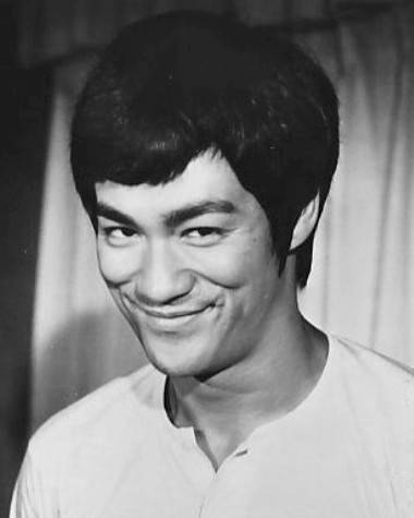 What was Bruce Lee's height and weight?