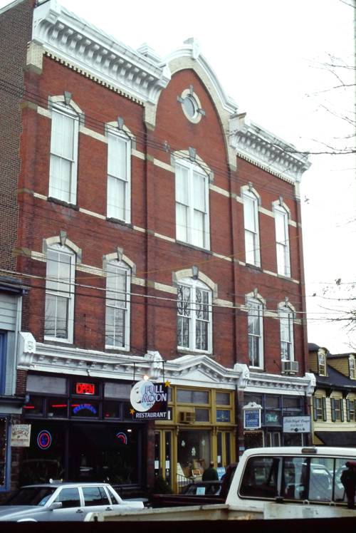 Influence of Neo-Victorian Aesthetics on Modern Design