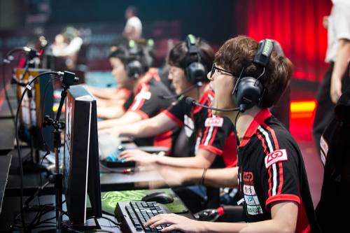 The Impact of E-Sports on Global Youth Culture