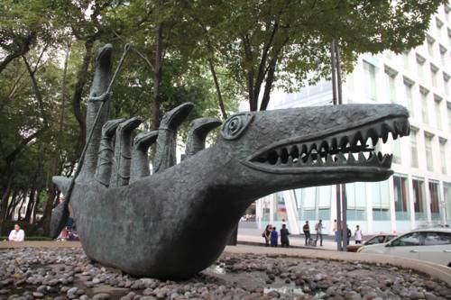 The Influence of Surrealist Sculpture on Modern Art