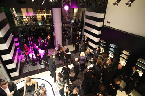The Role of Fashion Weeks in Global Trendsetting