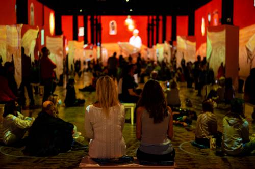The Role of Immersive Art Experiences in Modern Culture