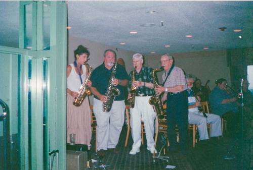 The Role of Jazz Clubs in Accidental Jam Sessions