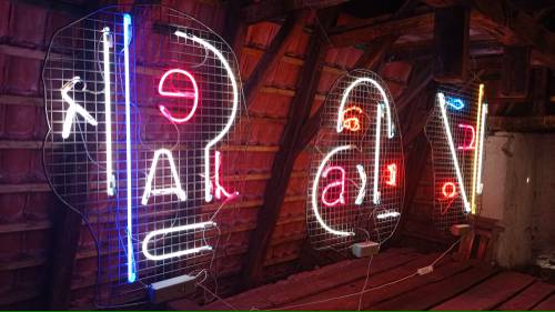 The Role of Neon Art in Urban Aesthetics